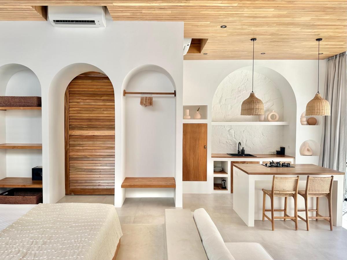 The Suites By The Young Villas Uluwatu Zewnętrze zdjęcie