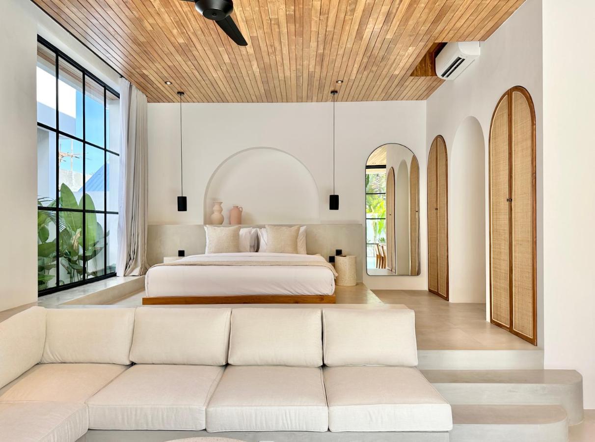 The Suites By The Young Villas Uluwatu Zewnętrze zdjęcie