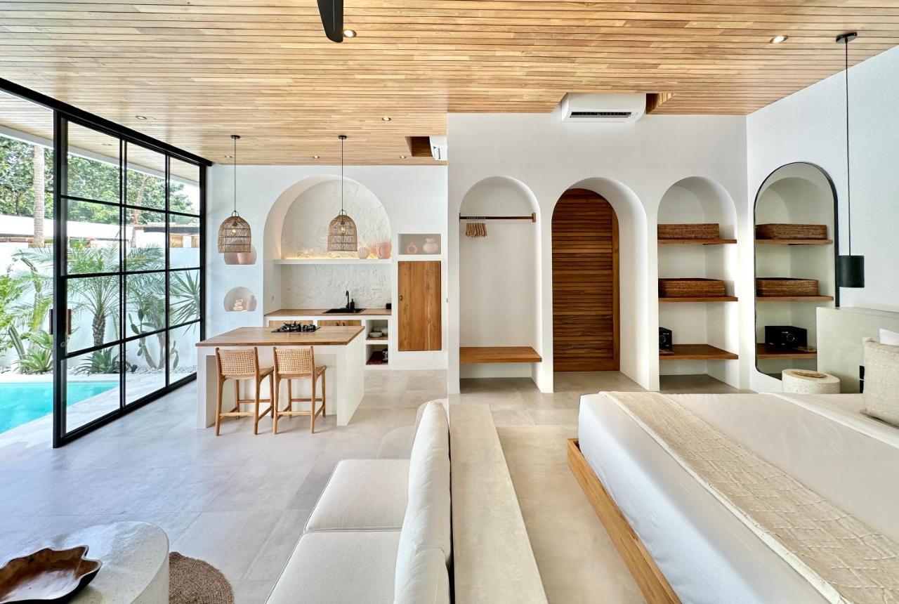 The Suites By The Young Villas Uluwatu Zewnętrze zdjęcie