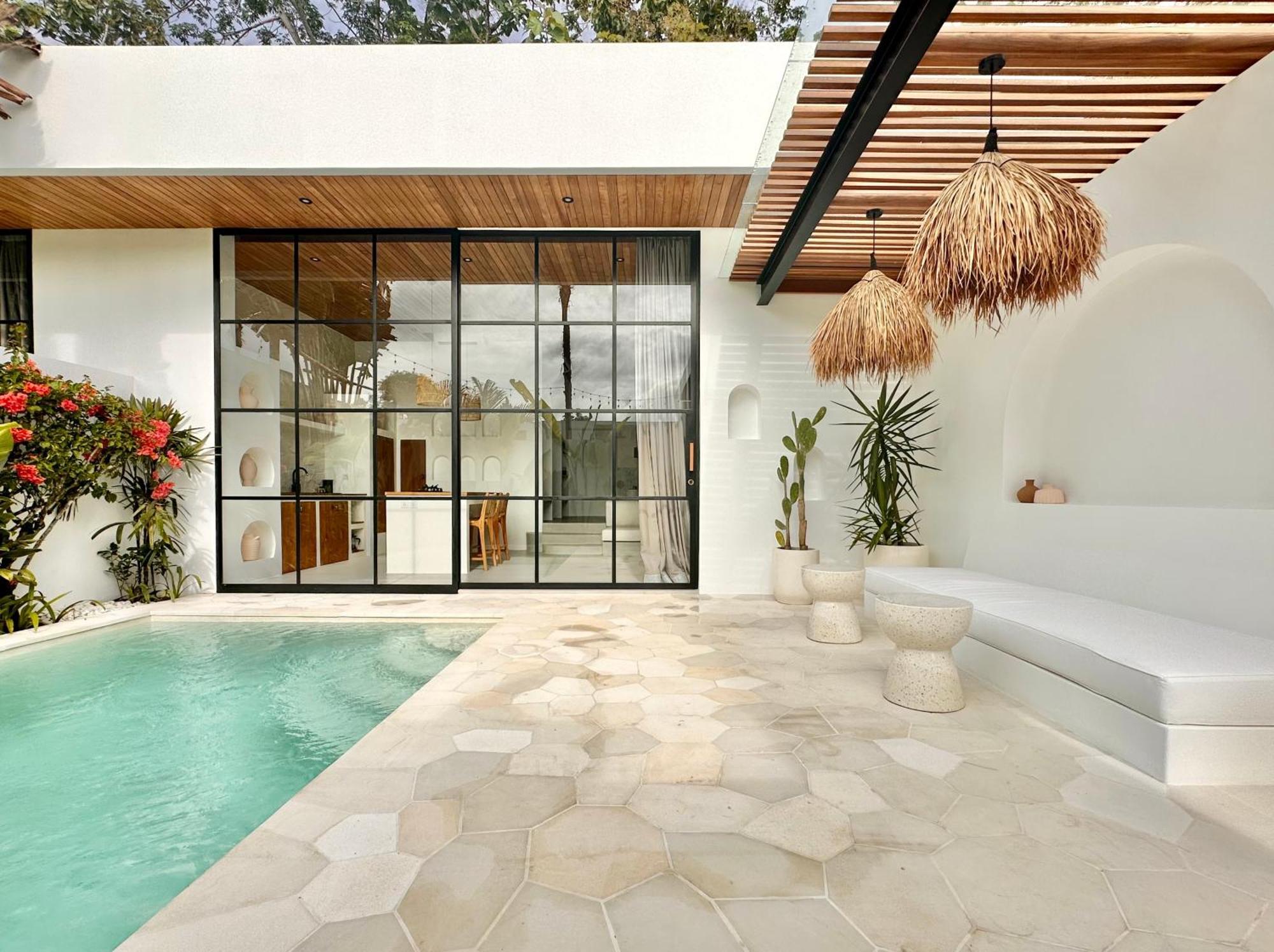 The Suites By The Young Villas Uluwatu Zewnętrze zdjęcie